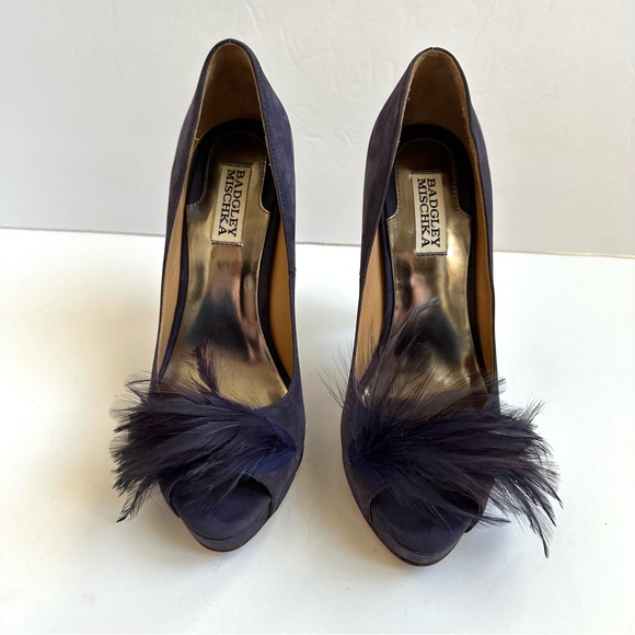 Badgley Mischka Ginnie Purple Suede Peep Toe Feather Heel Pump 8 - Picture 2 of 15